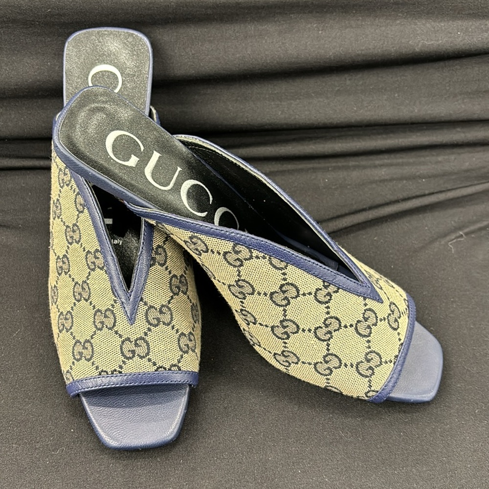 Gucci 2022 Supreme Crystal GG Monogram Heeled Mules, size 39 new without tags. - Picture 6 of 10